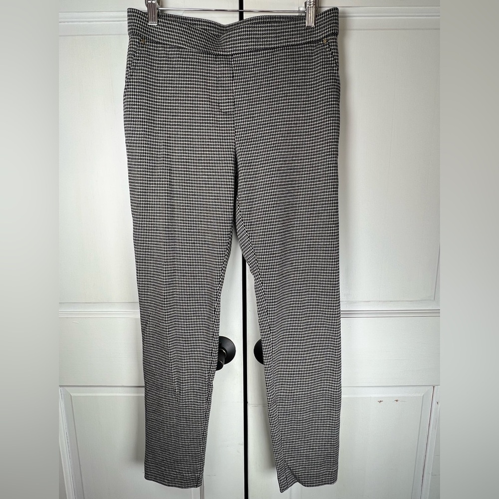 Jones New York Signature Houndstooth pattern excellent condition size 2